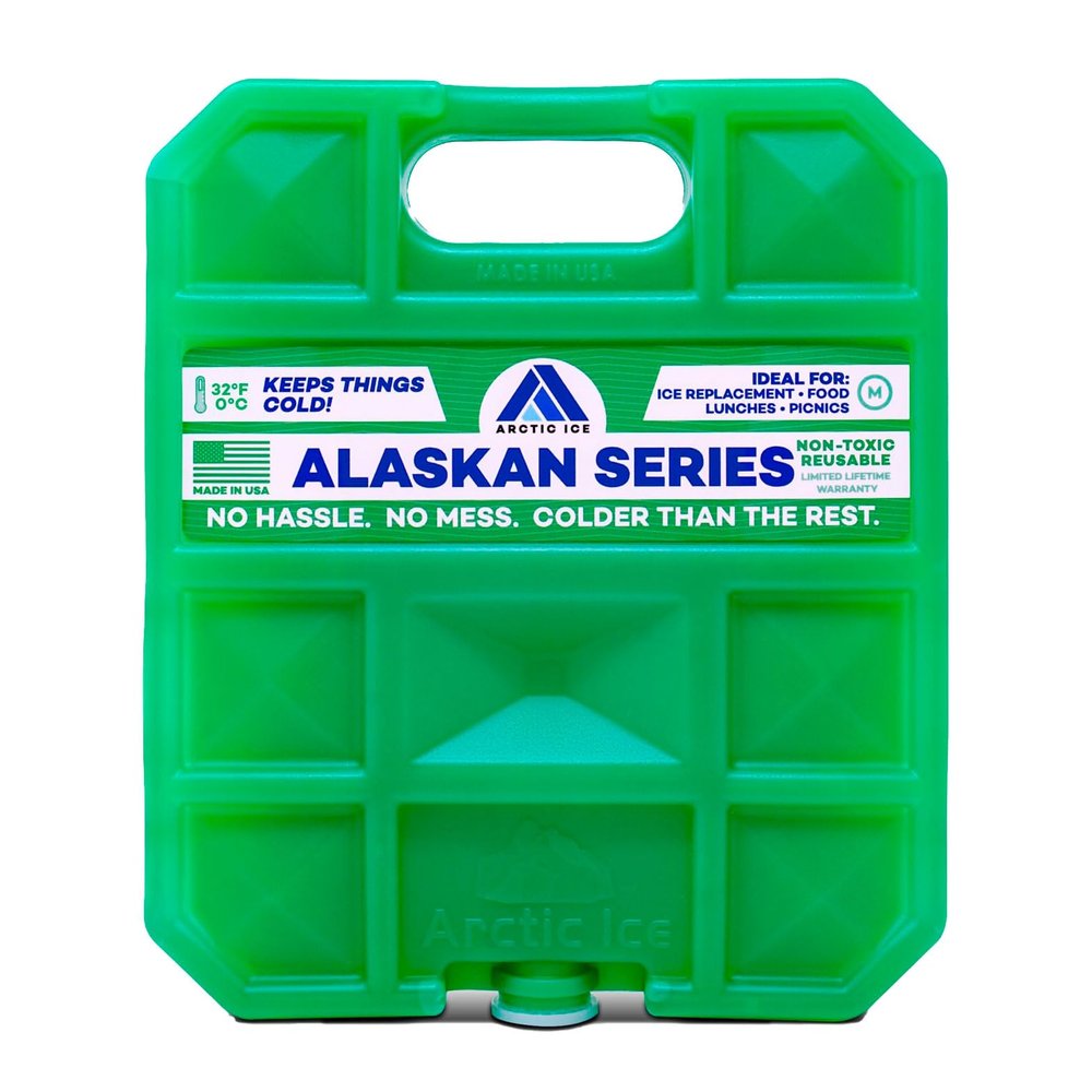 Arctic Ice Alaskan Series Long Lasting Reusable Ice Pack - Freezes at 32 Fahrenheit - Keeps Food & Drinks Cool Without The Risk of Freezing, Medium 1.5 lbs